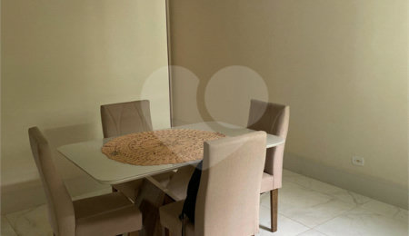 Casa à venda com 3 suítes no condomínio Villa Rosato, Atibaia - SP