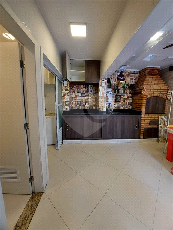 Sobrado à venda com 3 quartos, sendo 2 suítes, em Vila Romero, São Paulo, SP