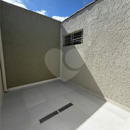 Casa à venda com 3 quartos, sendo 1 suíte, em Vila Aurora, Indaiatuba, SP