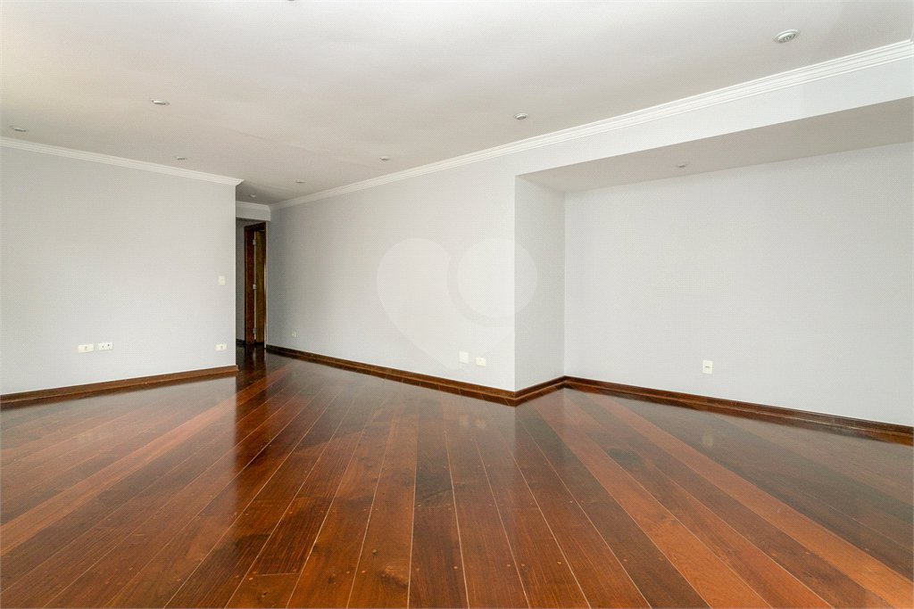 Apartamento à venda com 4 quartos, sendo 3 suítes, em Perdizes, São Paulo, SP
