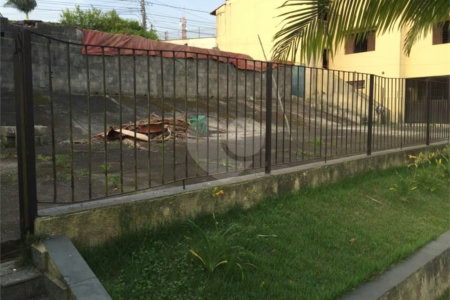 Casa à venda com 4 quartos, sendo 2 suítes,  em Vila Oliveira, Mogi das Cruzes, SP