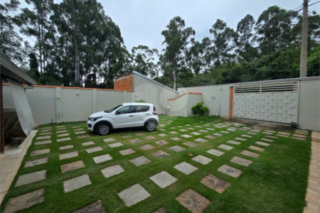 Chácara à venda com 3 quartos, sendo 1 suíte, em Cercadinho, Alambari, SP