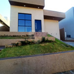 Casa à venda com 3 quartos, sendo 1 suíte, no condomínio Buona Vita, Atibaia - SP