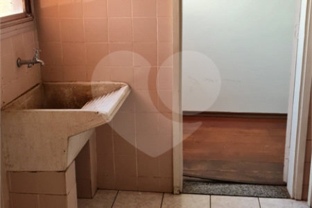 Apartamento à venda com 3 quartos, sendo 1 suíte,  no Centro, Araraquara, SP
