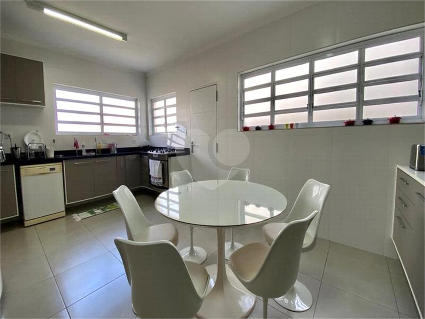 Sobrado à venda com 4 quartos, sendo 1 suíte,  em Jardim São Bento, São Paulo, SP
