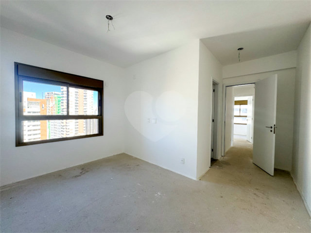 Apartamento à venda com 4 quartos, sendo 3 suítes,  em Vila Mariana, São Paulo, SP