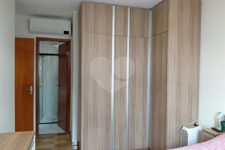 Casa à venda com 2 suítes no condomínio Residencial Guilhen, São Paulo - SP