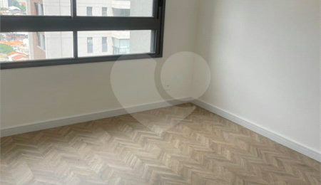 Apartamento à venda ou para alugar com 2 suítes em Jardim das Acácias, São Paulo, SP