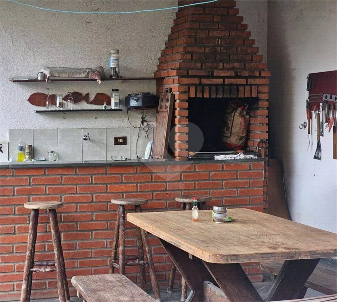 Casa Térrea à venda com 3 quartos, sendo 1 suíte, no Centro, Poá, SP