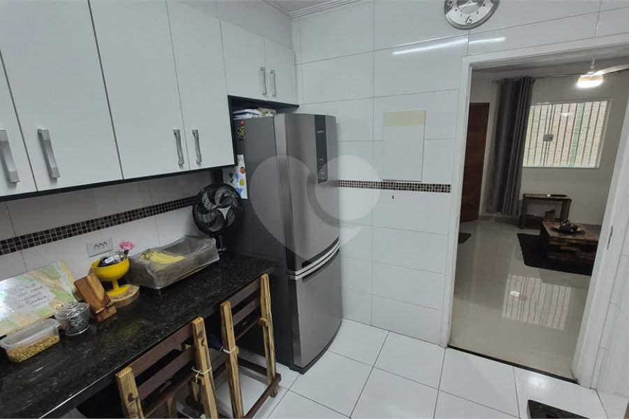 Casa à venda com 2 suítes no condomínio Simão Machado, São Paulo - SP