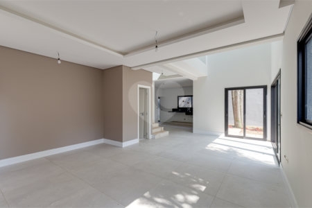 Casa à venda com 4 suítes no condomínio Reserva Robélia, São Paulo - SP