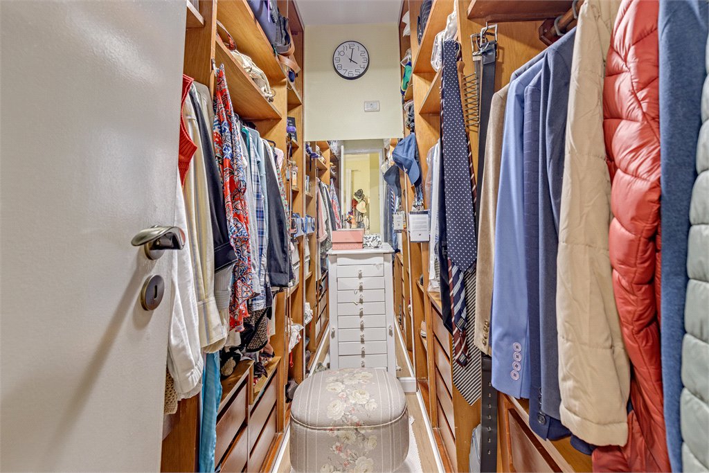 Apartamento à venda com 4 quartos, sendo 2 suítes, em Jardim Marajoara, São Paulo, SP