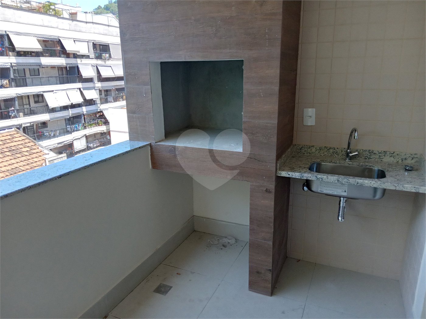 Apartamento à venda com 2 quartos, sendo 1 suíte,  em Tijuca, Rio de Janeiro, RJ