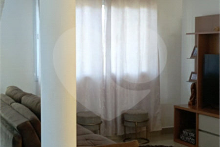 Casa à venda com 3 quartos, sendo 1 suíte, no condomínio Campos do Conde I, Paulínia - SP