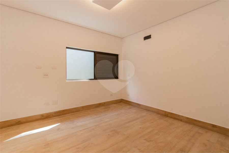 Casa à venda com 4 quartos, sendo 1 suíte, em Jardim Guedala, São Paulo, SP