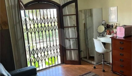 Sobrado à venda com 3 quartos, sendo 1 suíte, em Parque Ipê, São Paulo, SP