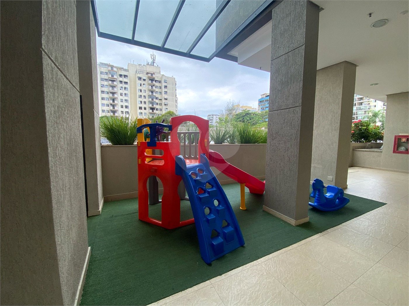 Apartamento à venda com 2 quartos, sendo 1 suíte, em Recreio dos Bandeirantes, Rio de Janeiro, RJ