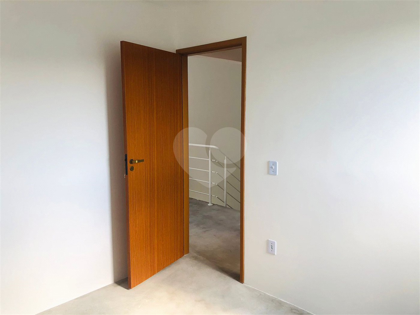 Casa à venda com 2 quartos no condomínio Residencial Turim, Mogi das Cruzes - SP