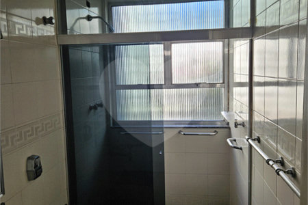 Apartamento à venda com 3 quartos, sendo 1 suíte,  em Itaim Bibi, São Paulo, SP