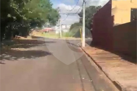 Terreno à venda em Jardim Residencial Água Branca, Araraquara, SP