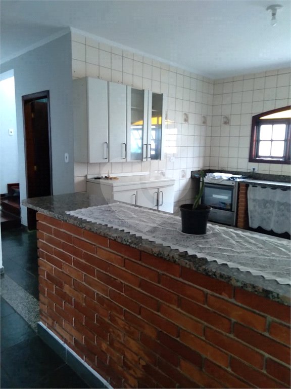Sobrado à venda ou para alugar com 4 suítes em Balneário Arpoador, Peruíbe, SP