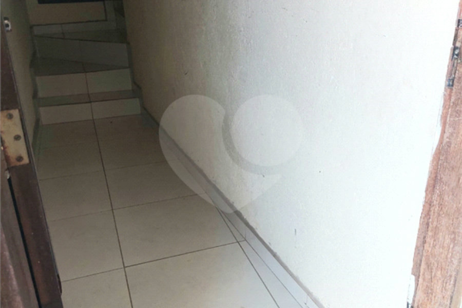 Sobrado à venda com 4 quartos em Vila Clarice, São Paulo, SP