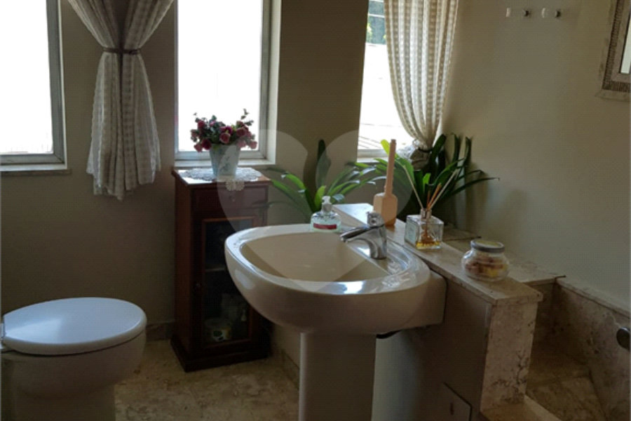 Casa à venda com 3 quartos, sendo 1 suíte, em Santana, São Paulo, SP