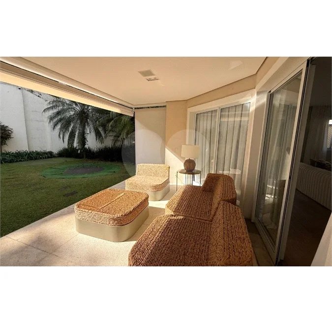 Casa à venda com 4 suítes no condomínio Vilas das Paineiras, São Paulo - SP