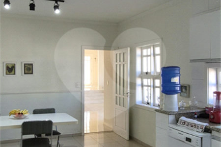 Casa à venda ou para alugar com 3 suítes no condomínio Jardim Theodora, Itu - SP