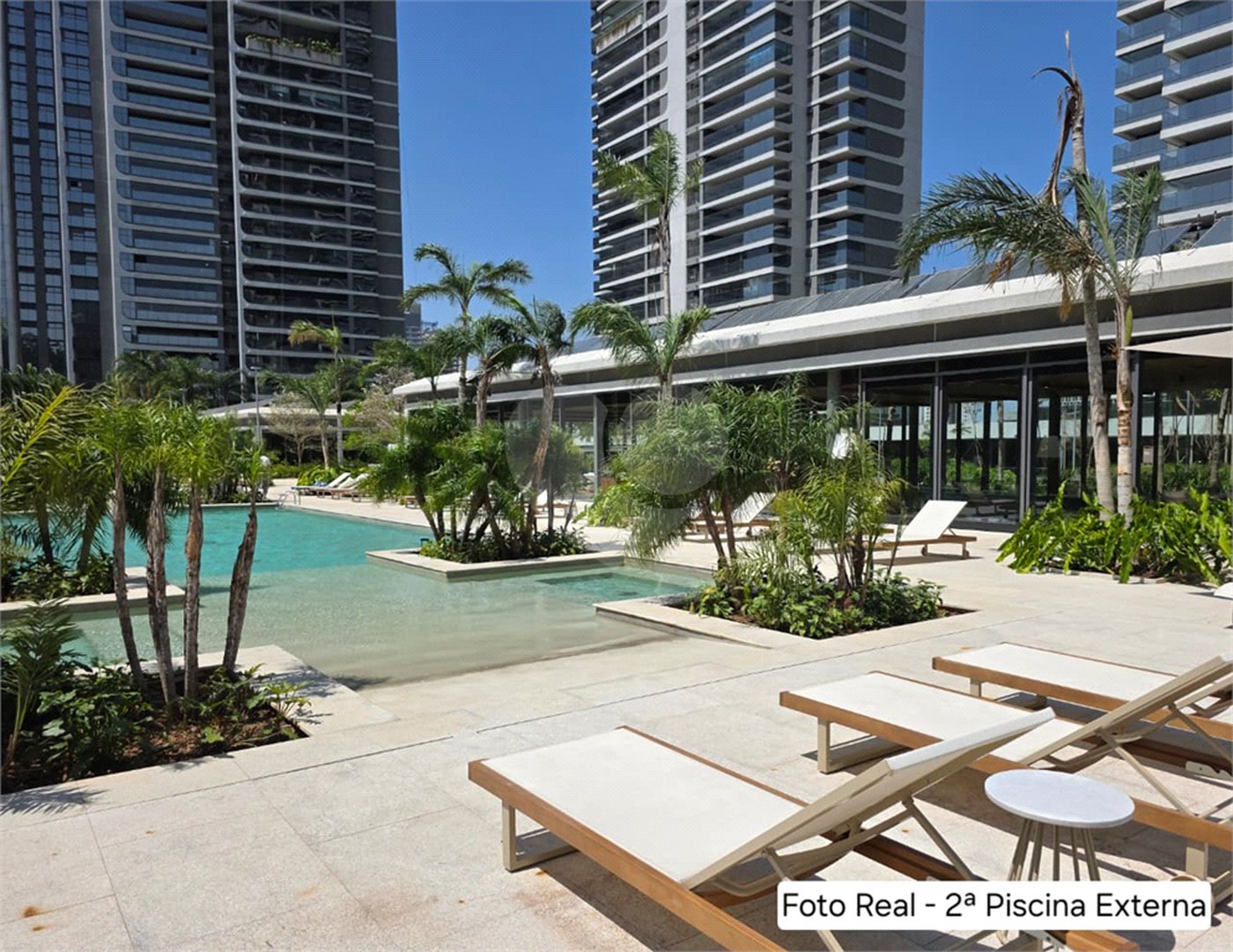 Apartamento à venda com 4 suítes em Jardim Morumbi, São Paulo, SP