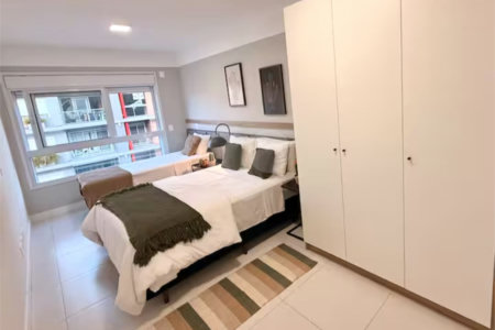 Apartamento à venda com 2 suítes em Jurerê, Florianópolis, SC