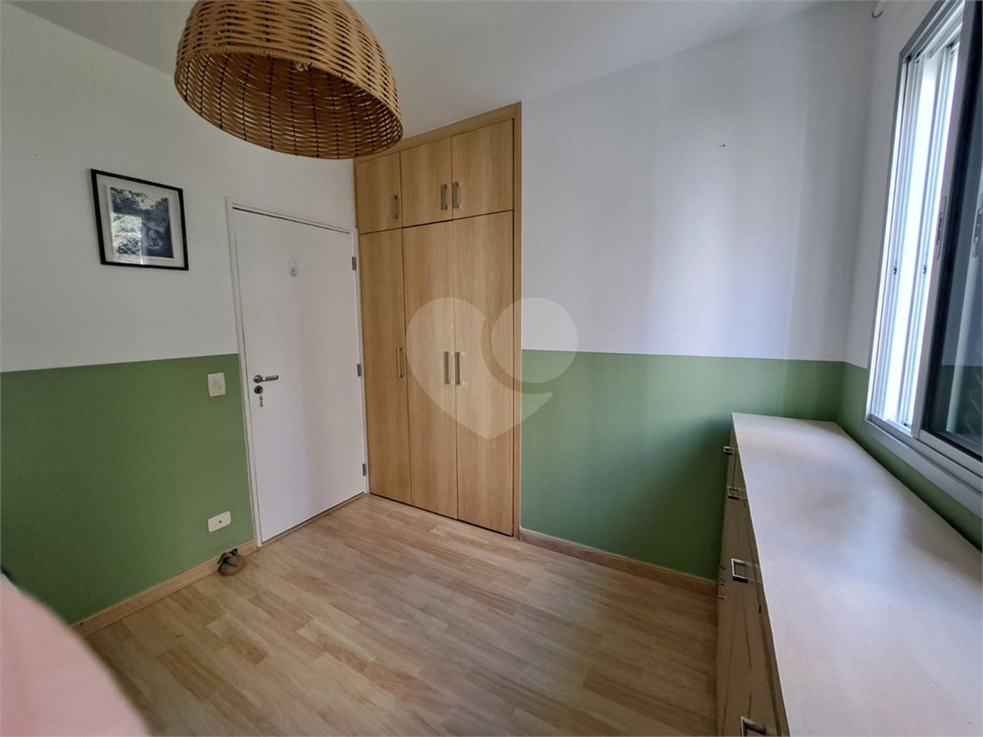 Apartamento à venda com 3 quartos, sendo 1 suíte, em Vila Uberabinha, São Paulo, SP