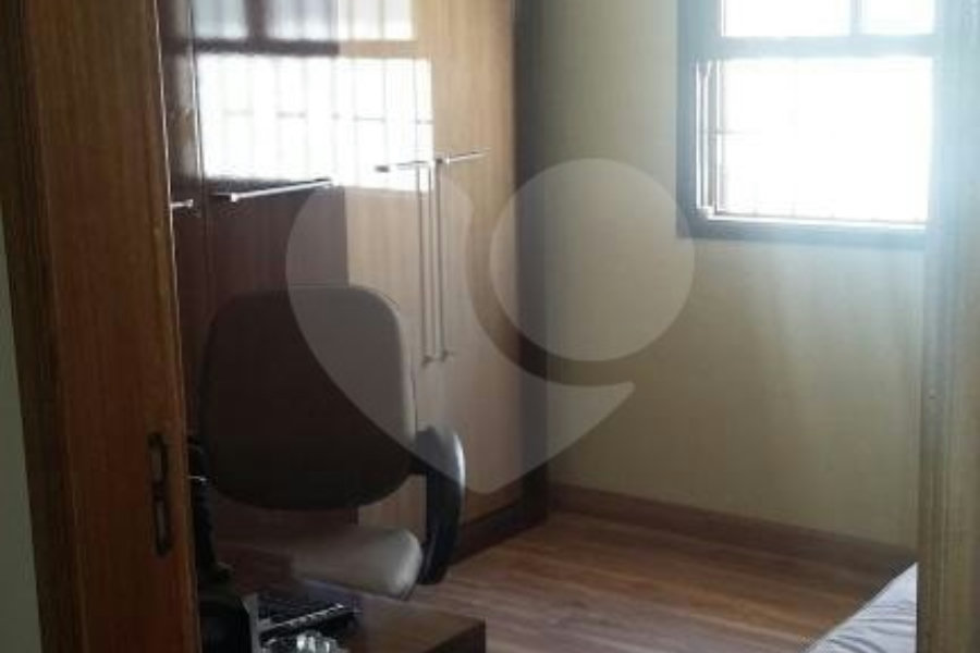 Casa à venda com 6 quartos, sendo 1 suíte,  em Itaquera, São Paulo, SP