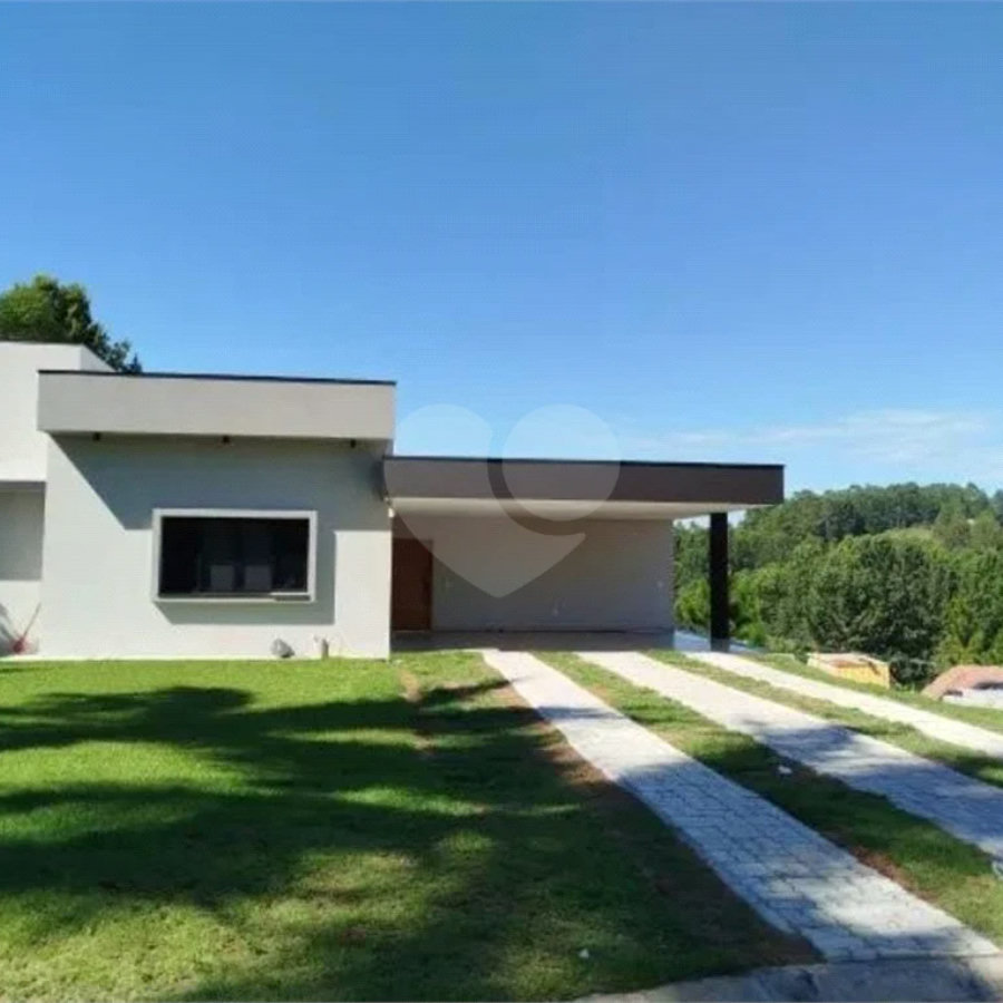 Casa à venda com 3 quartos, sendo 2 suítes, no condomínio Terra Caxambu, Jundiaí - SP