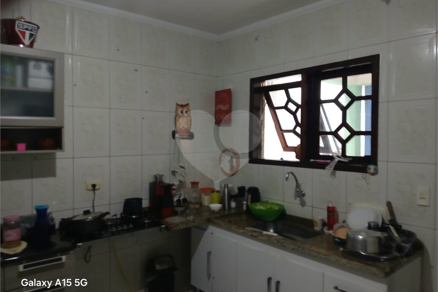 Sobrado à venda com 3 quartos, sendo 1 suíte, em Itaquera, São Paulo, SP