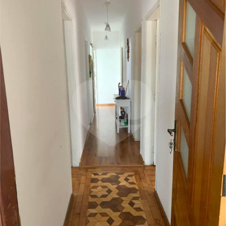 Casa à venda com 4 quartos, sendo 2 suítes,  no Centro, Mairinque, SP