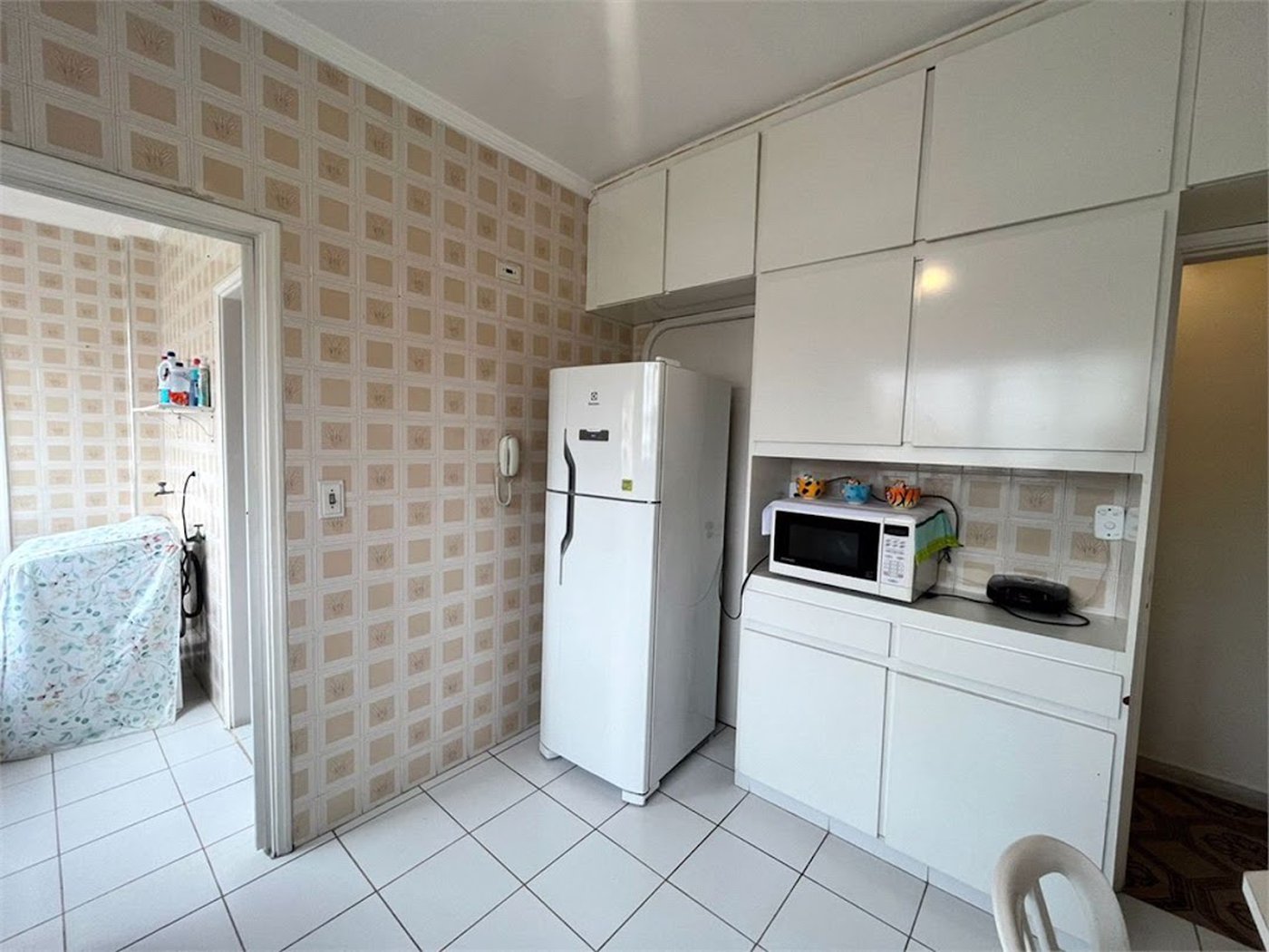 Apartamento Residencial à venda, Enseada, Guarujá - AP0481.