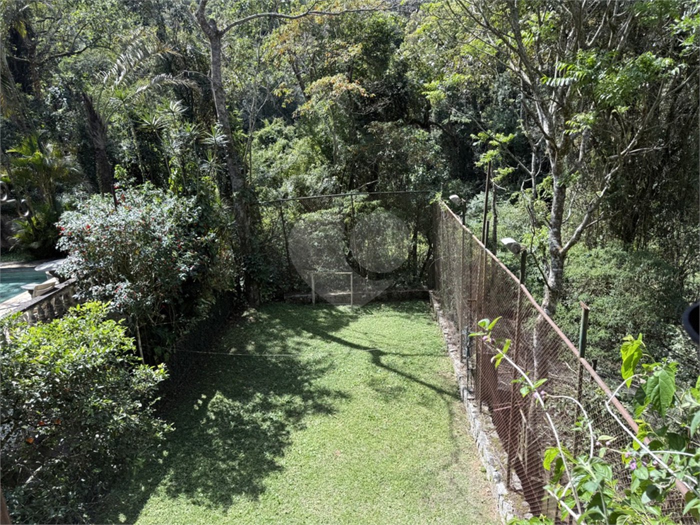 Casa à venda com 4 quartos no condomínio Parque Suiça, Caieiras - SP