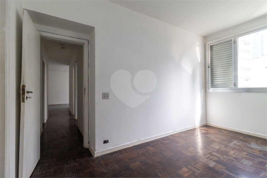 Apartamento à venda com 3 quartos, sendo 1 suíte, em Jardim América, São Paulo, SP