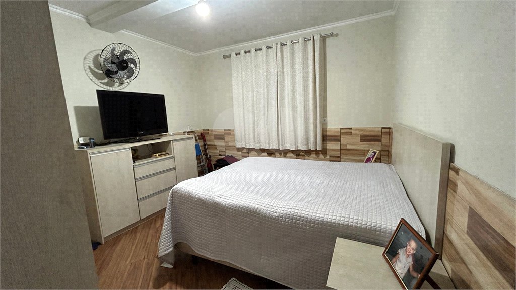 Sobrado à venda com 3 quartos, sendo 2 suítes,  em Vila Lúcia, Poá, SP