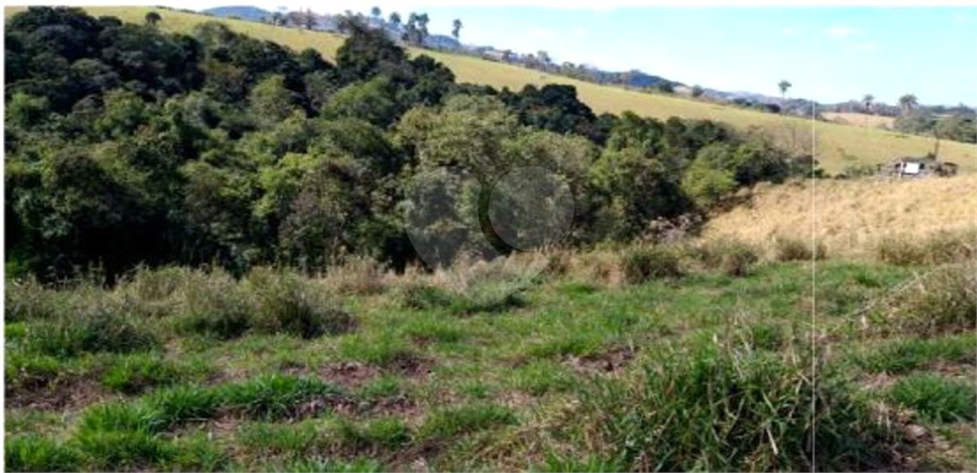 Chácara à venda no Centro, Monte Sião, MG