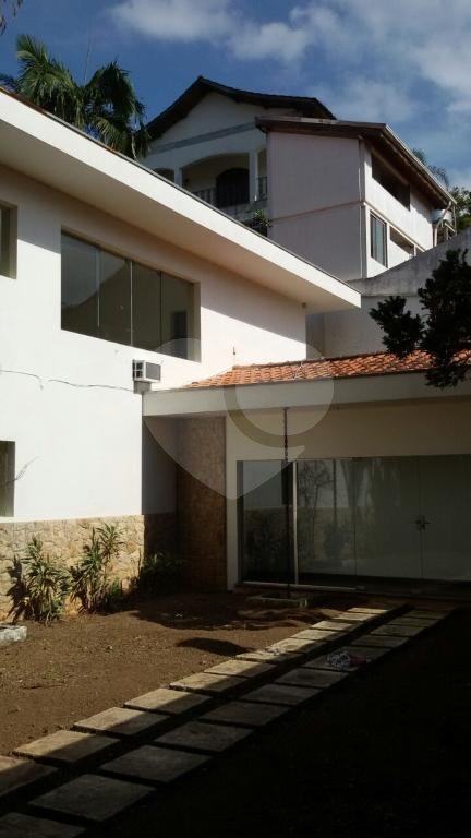 Casa à venda com 3 suítes em Vila Albertina, São Paulo, SP