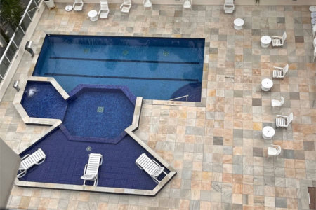 Apartamento com 2 dormitórios à venda, 65 m² por R$ 424.000,00 - Vila Júlia - Guarujá/SP