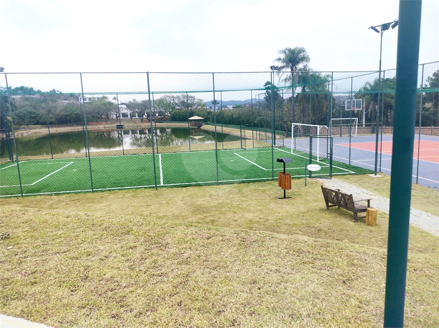 Terreno à venda com 1 suíte no condomínio Arboretum, Vinhedo - SP