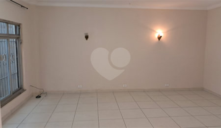 Casa à venda ou para alugar com 3 quartos, sendo 1 suíte,  no condomínio Maison, São Paulo - SP