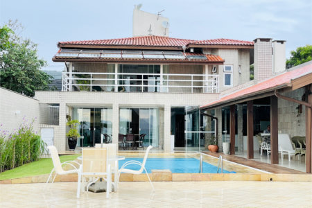 Casa à venda com 5 suítes no Centro, Porto Belo, SC