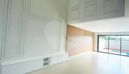 Casa à venda com 3 suítes no condomínio Villa do Sol, Valinhos - SP
