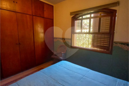 Casa à venda com 5 quartos, sendo 2 suítes, no condomínio Estância Marambaia, Vinhedo - SP