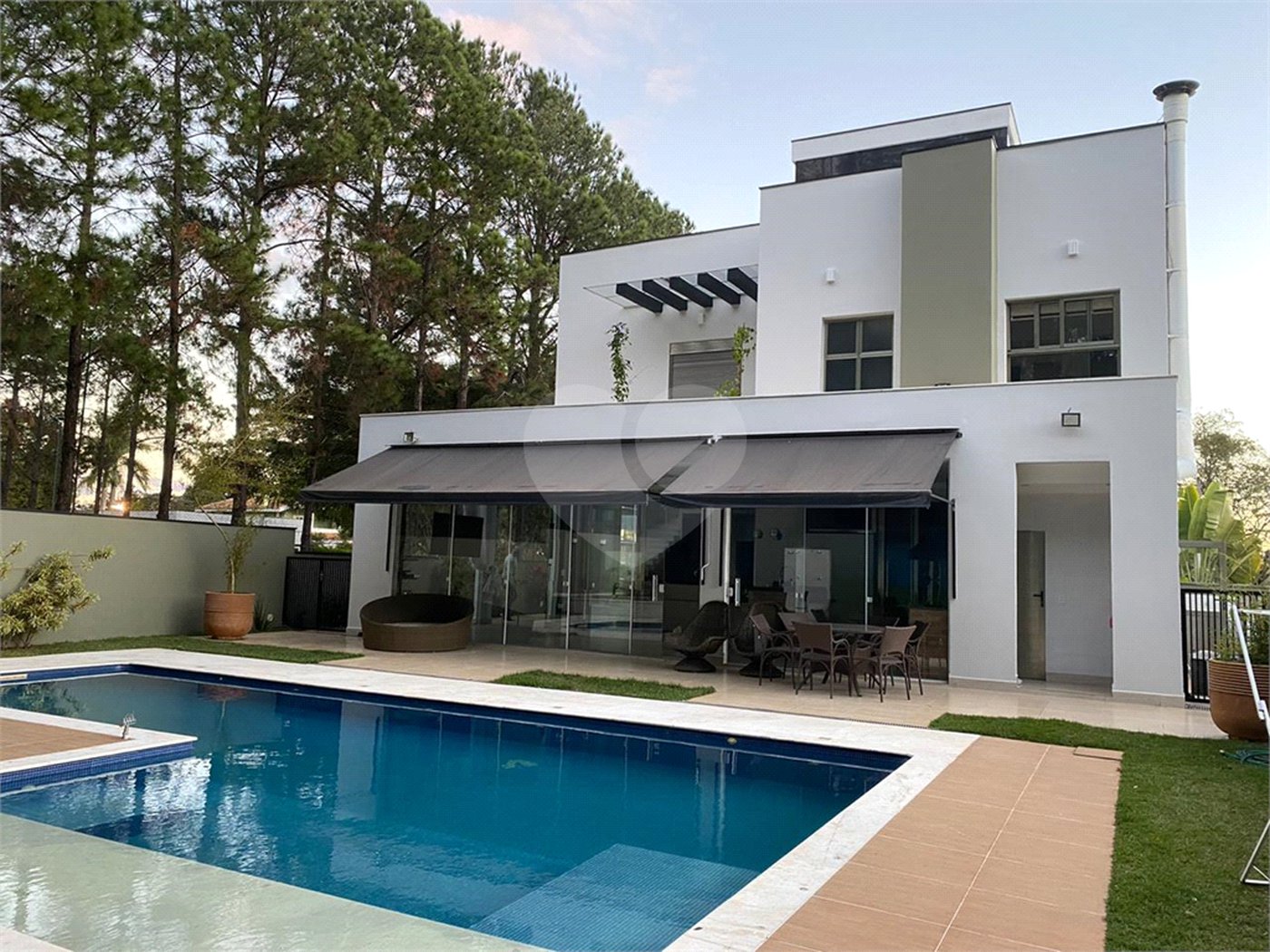 Casa à venda com 4 suítes no condomínio Vivendas do Lago, Sorocaba - SP