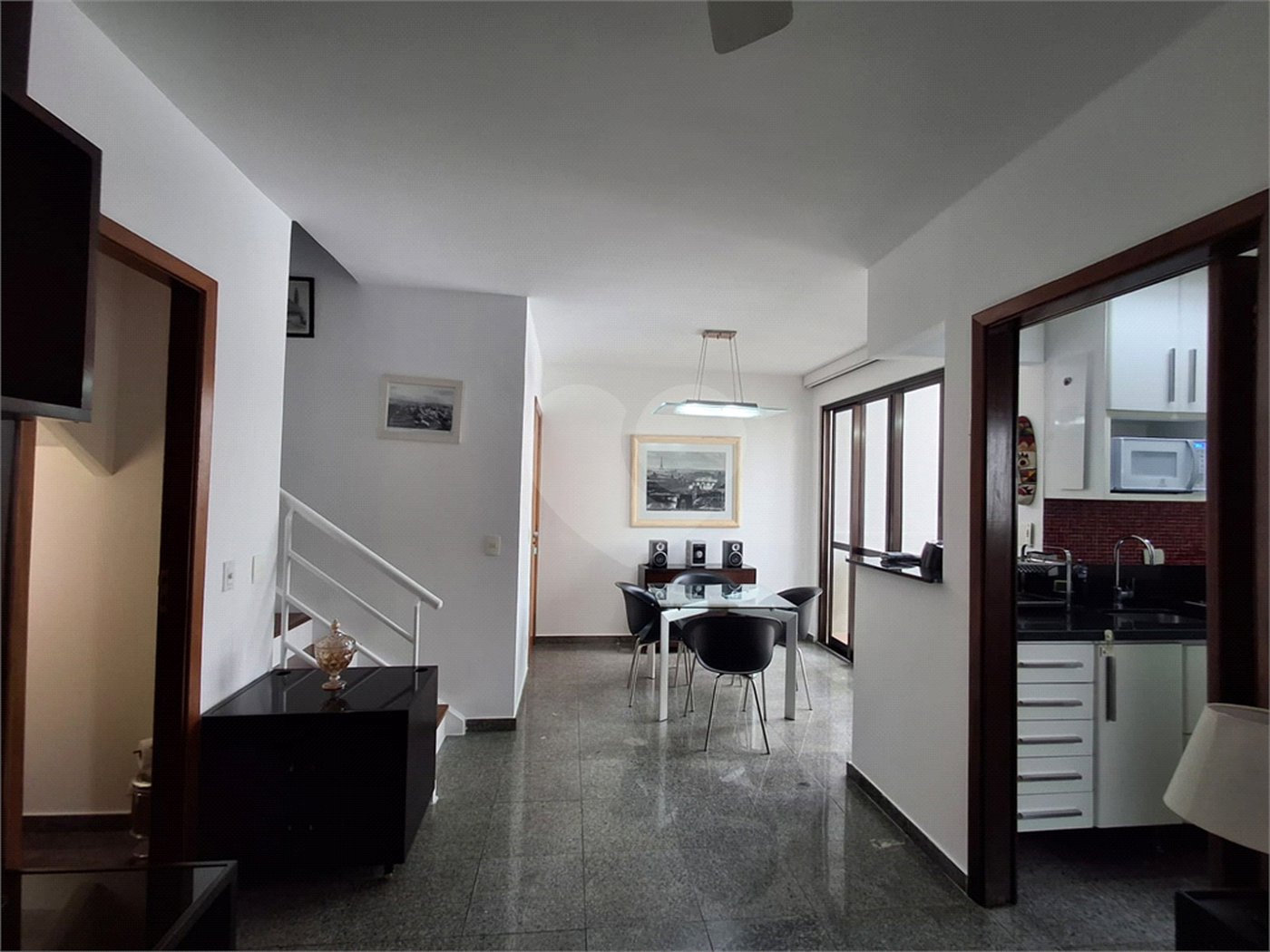 Apartamento à venda ou para alugar com 2 suítes em Indianópolis, São Paulo, SP